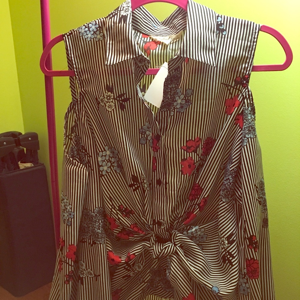 Open/Cold shoulder button up blouse